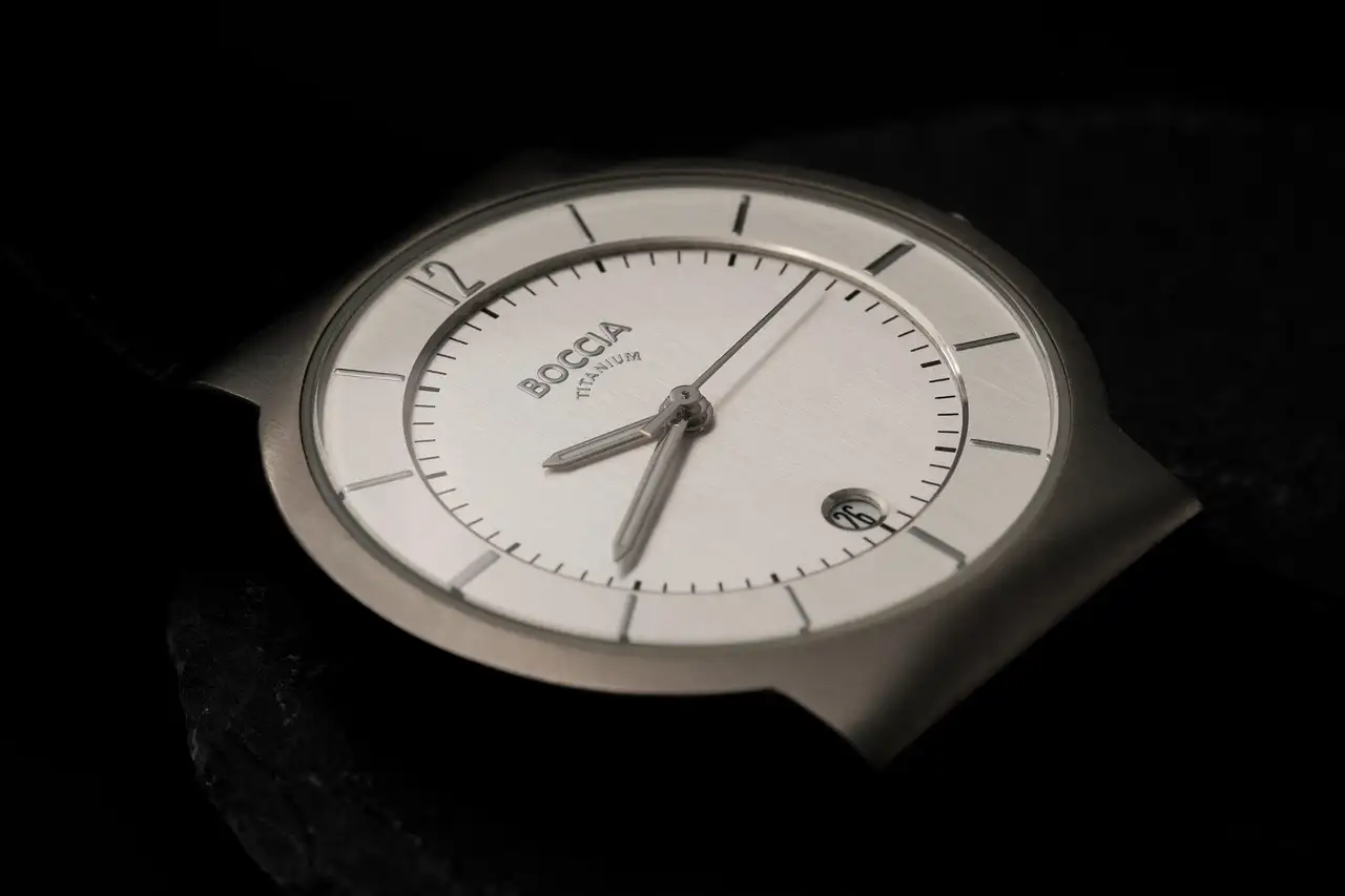 Koop Boccia horloges van titanium. Lichtgewicht en elegant.